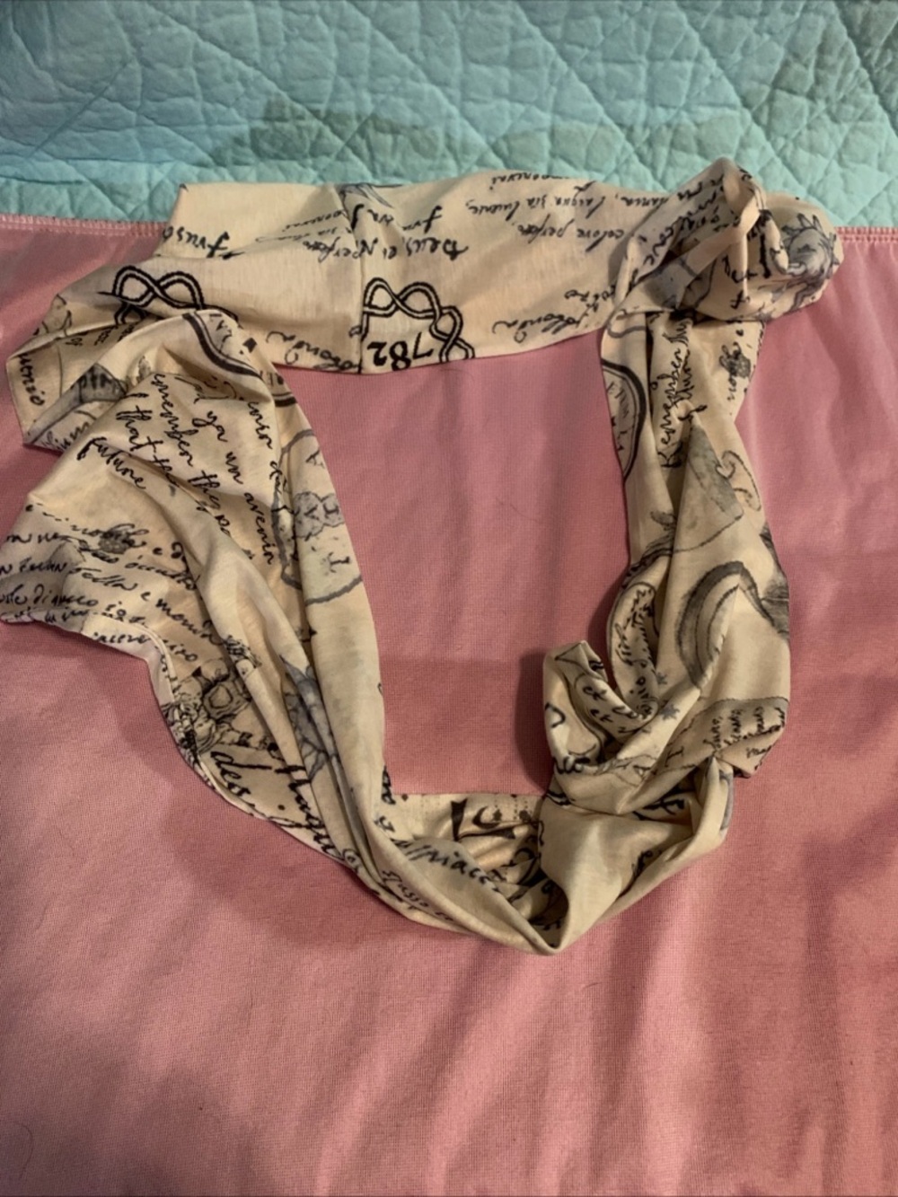 All Souls Trilogy Neck Infinity Scarf-Discovery Of Witches- Litjoy -ASHMOLE 782